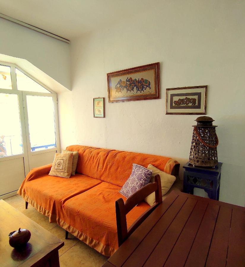Q Bay Apartments Кєпаро Екстер'єр фото