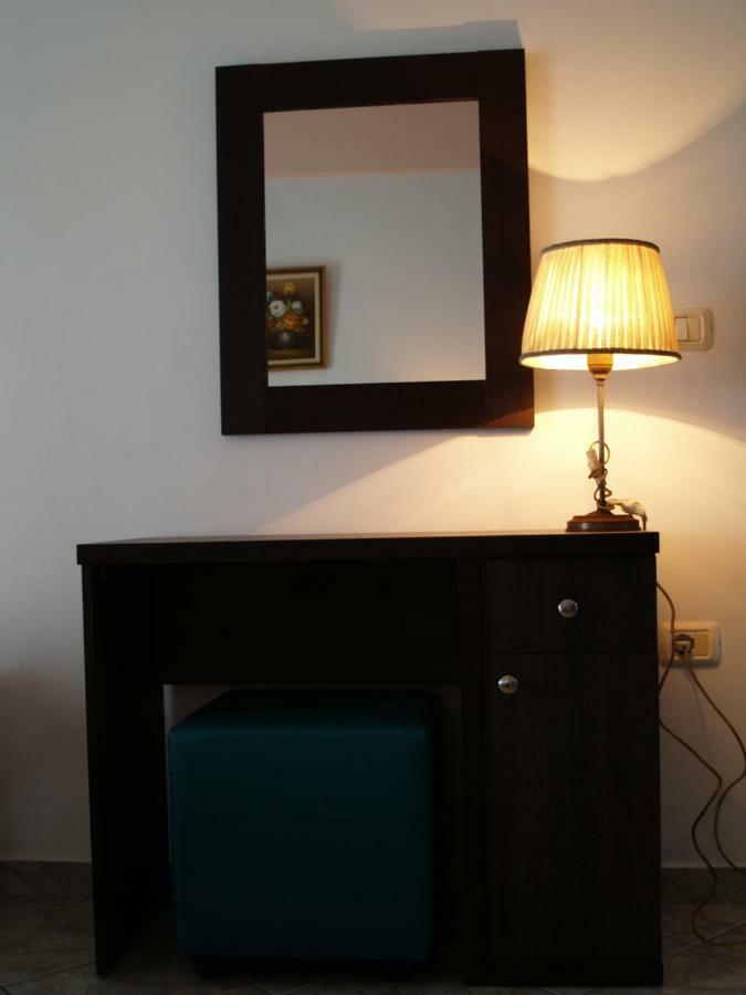Q Bay Apartments Кєпаро Екстер'єр фото