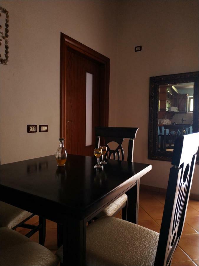 Q Bay Apartments Кєпаро Екстер'єр фото